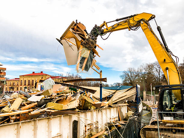 Best Garage Cleanout Services  in , MN